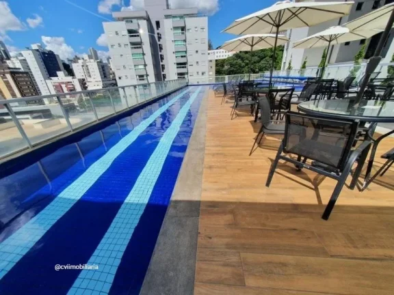 Imagem Imóvel amplo à venda com 3 quartos, sendo 1 suíte, e 3 banheiros no total, 1 escritório, 3 vagas...