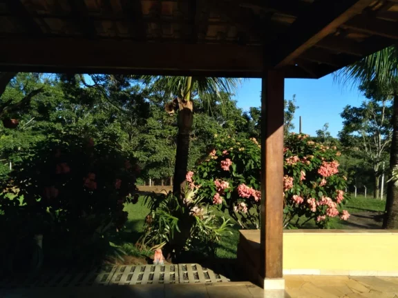 Imagem Chácara para Venda em Espírito Santo do Pinhal, Área Rural de Espírito Santo do Pinhal, 3 dormitórios, 1 suíte, 2 banheiros, 9 vagas