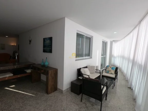 Imagem Apresentamos este moderno e luxuoso apartamento, totalmente mobiliado e equipado, localizado no cora...