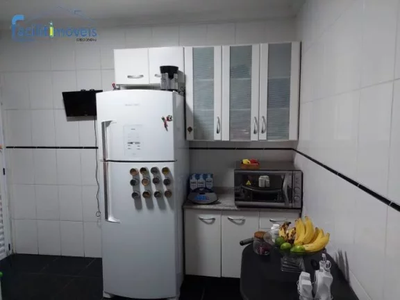 Imagem Lindo Sobrado com 03 quartos e 01 suíte em Diadema