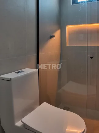 Imagem Casa com 4 suítes, Piscina à venda, no condomínio Eco Spa.