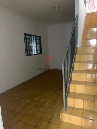 Imagem Vendemos casa de 5 Quartos , 2 Vagas de Garagem,, Quintal,próximo ao metrô em interlagos