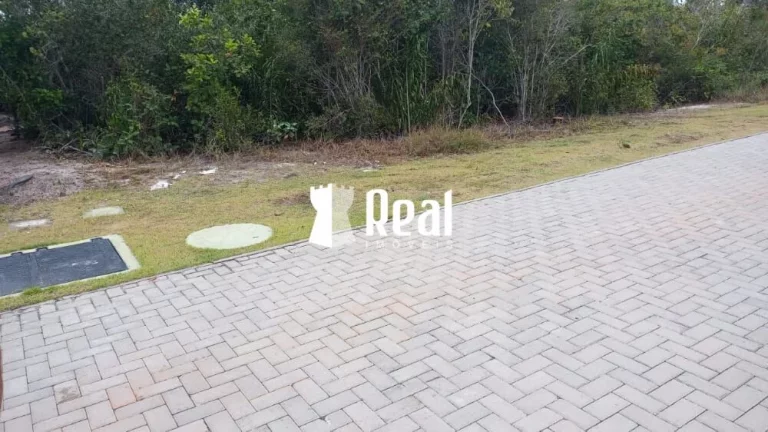 Imagem 700m² - Plano- Condomínio com Acesso a Praia