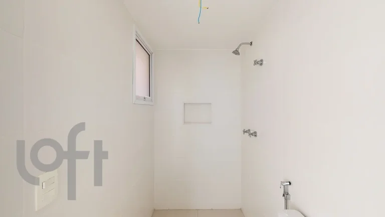 Imagem Apartamento 68M², 2Q, 1 Suíte, 2 Banheiros, 1 Vaga, Varanda.