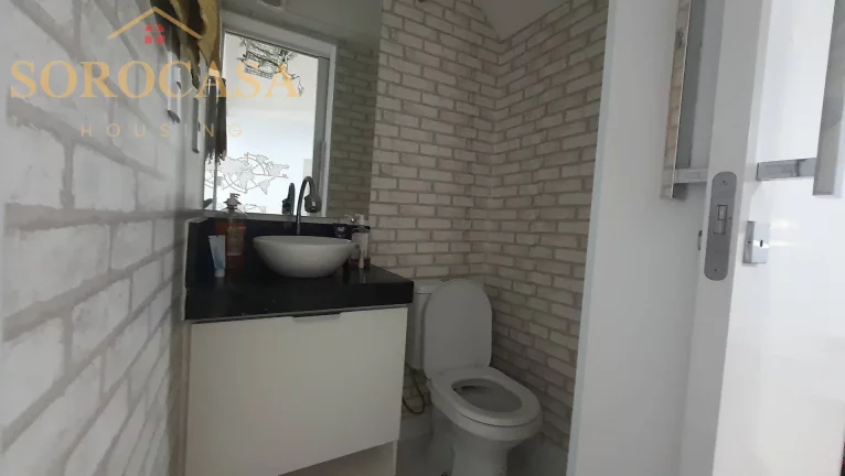 Imagem Casa à Venda - Sobrado - Cond. Américo Figueiredo