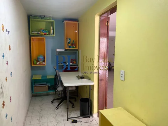 Imagem Sobrado À Venda Com 170M² -3 Quartos - 4 Vagas!!Na Agua Rasa!