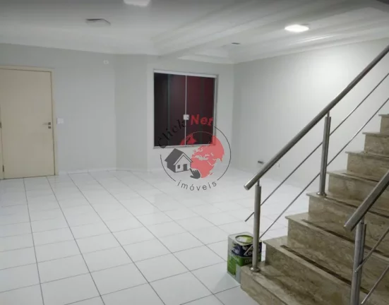 Imagem Sobrado 4 dormitórios espaçosos sendo 2 suítes e uma delas com sacada e closet, 2 vagas , bairro Boqueirão, Praia Grande