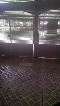 Imagem Sobrado à venda em Santo André-SP: 3 quartos, 2 banheiros, 2 vagas de garagem, 188m² no Jardim Las Vegas!