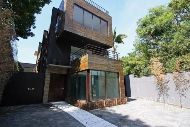 Imagem Excepcional imóvel - Acabamento de 1ª - 889 m² - 10 vagas -