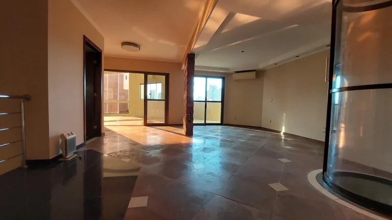 Imagem Apartamento a venda cobertura no Juvevê.4 dormitórios.360 m2