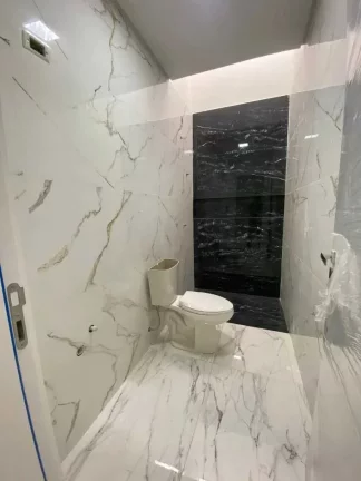 Imagem Sobrado 3 Suítes e 1 vaga de garagem em Balneário Perequê