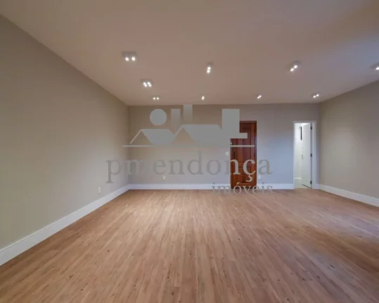 Imagem Apartamento com 3 quartos,1 suite, 2 vagas, 140 m²