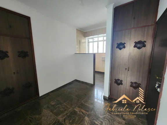 Imagem Apartamento Padrão em prédio frente mar