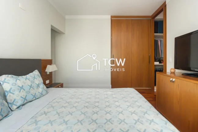 Imagem Apartamento 3 Suítes em Aclimação SP