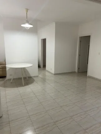 Imagem "Cansado de viver apertado e inseguro? Descubra essa raridade com terreno gigante e estilo!"