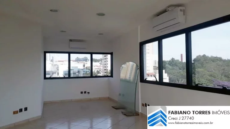Imagem Sala Comercial com excelente localização e pronta para uso.