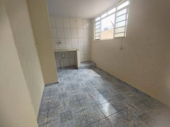 Imagem Casa 70m² com garagem - próximo metrô e shopping