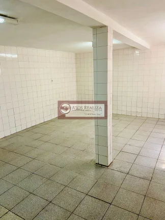 Imagem Vendo Excelente Oportunidade no Ipiranga. Vendo linda casa terrea no bairro do Ipiranga, próximo ao metro, 171m2 de área, com 4 dormitórios, sendo 2 suítes, 3 banheiros, 2 vagas de garagem, Quintal, copa e cozinha, salão nos fundos, Valor de Oportunidade 