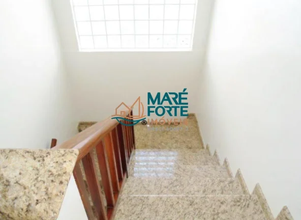 Imagem Sobrado no Centro de Ubatuba SP, bem arejado acabamento de Primeira, Documentação ok