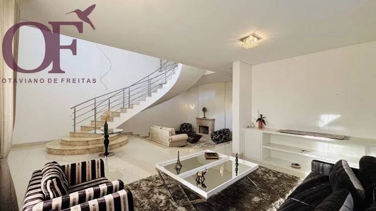 Imagem Casa no condomínio Quinta das Paineiras - 1099m² - 4 Suítes - Jundiaí/SP