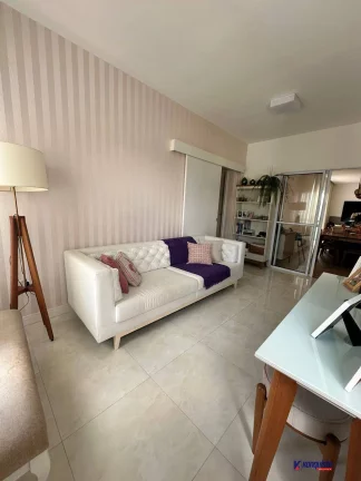 Imagem VENDO CASA DE 3 DORMITORIOS SENDO UMA SUITE EM CONDOMINIO - SIM