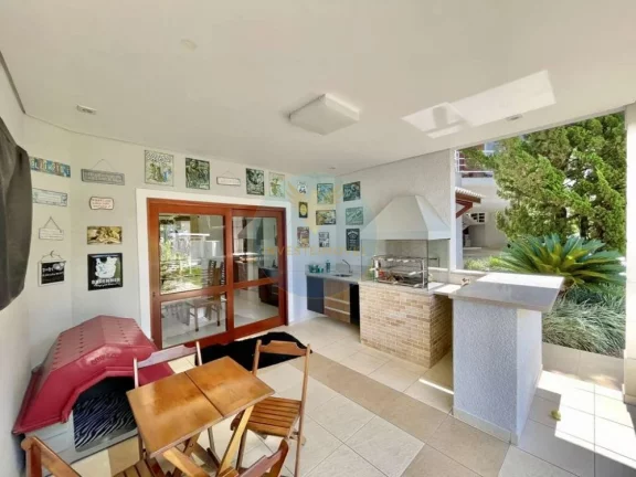 Imagem Casa em Condomínio a Venda no bairro Granja Viana - Cotia, SP