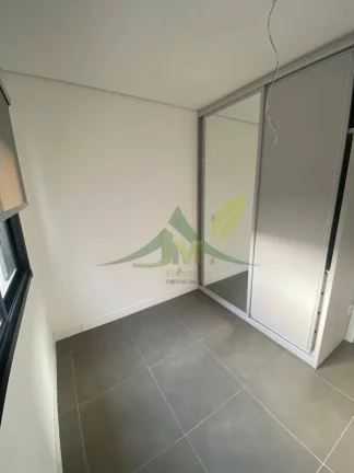 Imagem Lindo apartamento com vista para Pedra Grande no condomínio Vila dos Lagos