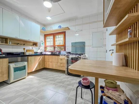 Imagem Casa de condomínio à venda com 5 Dormitório sendo 2 Suítes 187m² em Riviera de São Lourenço Bertioga SP