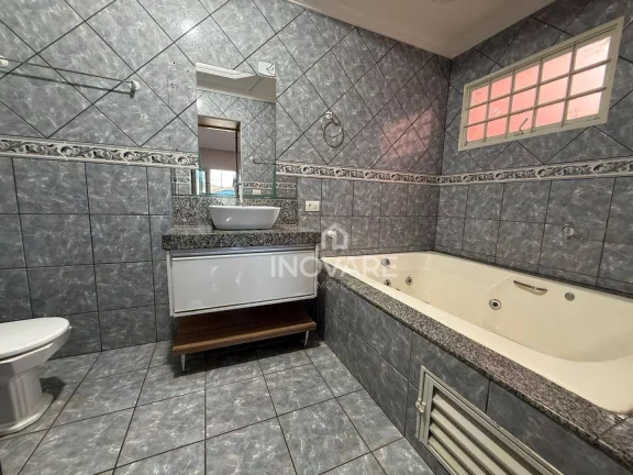 Imagem Casa com 3 dormitórios à venda, 295 m² por R$ 2.000.000,00 - Alto da Boa Vista - Itumbiara/GO