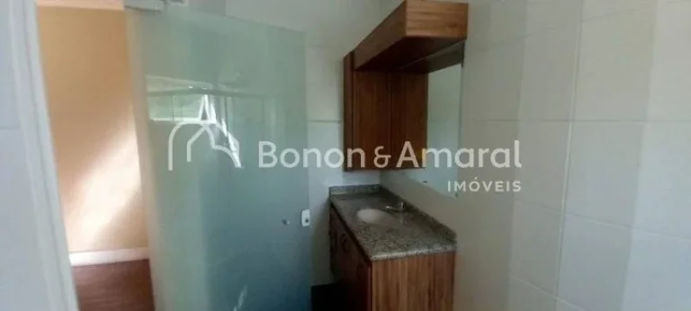 Imagem Linda casa à venda com design moderno no Jardim Botânico; suas acomodações contam com living de ...
