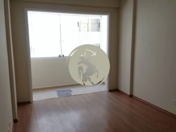 APARTAMENTO BEM LOCALIZADO PONTA DA PRAIA