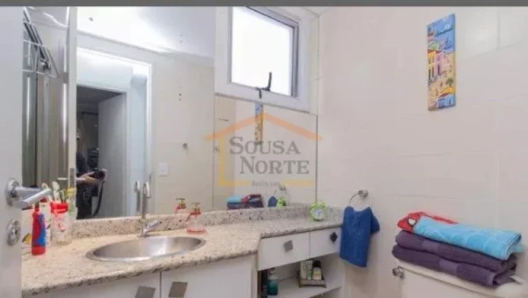 Imagem Apartamento com 64m², dispõe de 3 dormitórios, 1 banheiro, sala para dois ambientes com sacada, c...