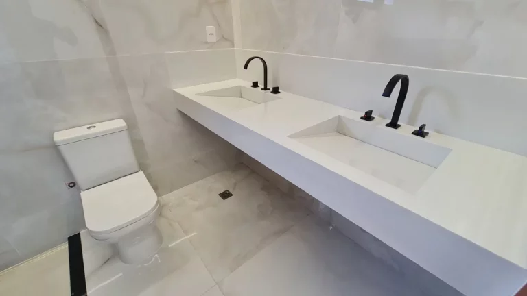 Imagem Casa com 3 dormitórios à venda, 260 m² por R$ 1.500.000,00 - Recanto dos Eucaliptos - São José dos Campos/SP