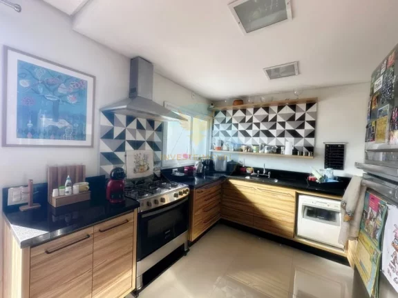 Imagem Casa triplex com quintal e suíte master  Granja Viana