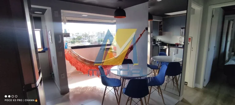 Imagem Apartamento Mobiliado com 2 dormitórios e vaga em excelente localização.