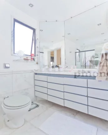 Imagem Apartamento amplo com living para 3 ambientes, terraço com vista livre, lavabo, 3 suítes com armá...