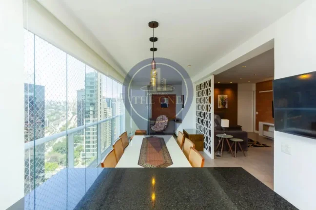 Imagem Apartamento de Luxo na Cidade Monções: 3 quartos, 3 suítes, 5 banheiros, 2 vagas de garagem, 134m². Alugue já em SP!