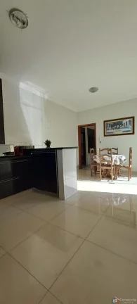 Imagem Casa à Venda no Jardim Céu Azul em Patos de Minas – 3 Quartos, Suíte, Área Gourmet e Escritório por R$ 750 mil