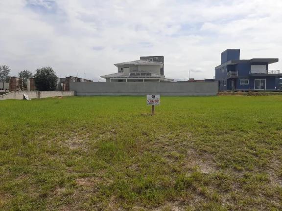 Imagem Terreno em Araçatuba, Imbituba - Condomínio com piscina, quadra poliesportiva e sauna