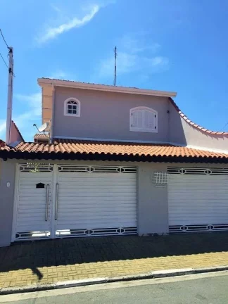 Imagem Sobrado com 3 dormitórios à venda, 211 m² por R$ 720.000,00 - Centro - Poá/SP