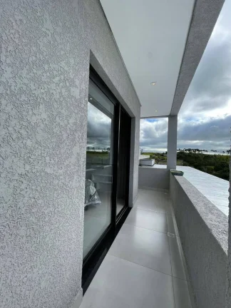 Imagem Vale dos Lagos - Casa 04 Dormitórios sendo 02 suítes - Vista livre