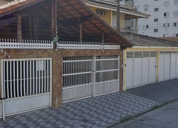 Imagem CASA COM 194 m² - GUILHERMINA - PRAIA GRANDE SP
