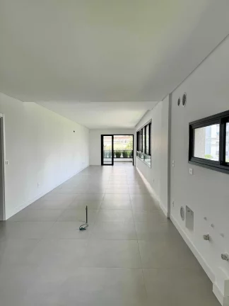 Imagem Apartamento com 4 suítes e 3 vagas de garagem em na Alameda Rio Branco Blumenau