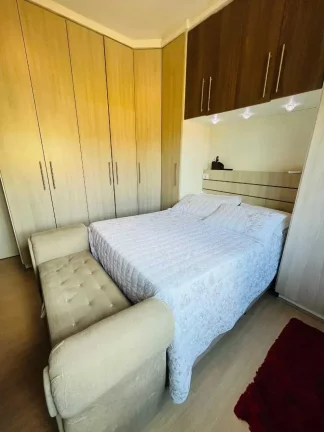 Imagem Casa com 3 dormitórios sendo 1 suíte e 5 vagas de garagem no bairro Parque Guarani em Joinville SC