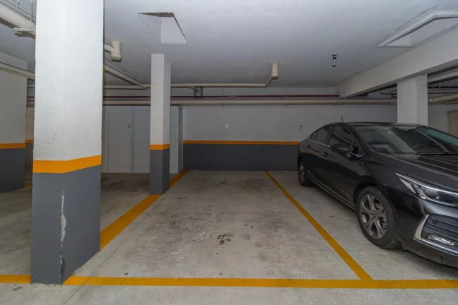 Imagem Apartamento de 2 quartos no bairro Água Verde