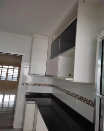 Imagem Sobrado lindo com 2 suítes 2 vagas ar condicionado FL55