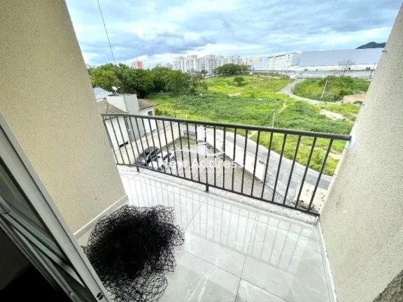 Imagem Apartamento 2Q com Varanda, Vista Livre e Lazer. Financia! Em Colina de Laranjeiras, Serra