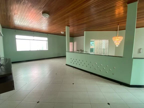 Imagem Casa à venda em Farolândia com 3 quartos e 230m² - Ótima oportunidade!