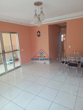 Imagem Sobrado Santa Maria - 3 dormitórios e 1 suíte - Aceita permuta