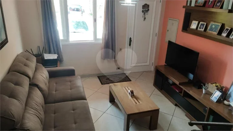 Imagem Casa à venda com 3 quartos, sendo 1 suíte, no condomínio Villagio Vicino, São Paulo - SP